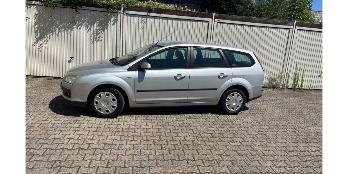 Ford Focus 96.000 km 2.600 &euro; Castrop-rauxel 44579