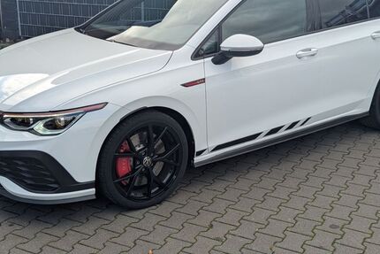 VW Golf 27.213 km 33.980 € Selm 59379