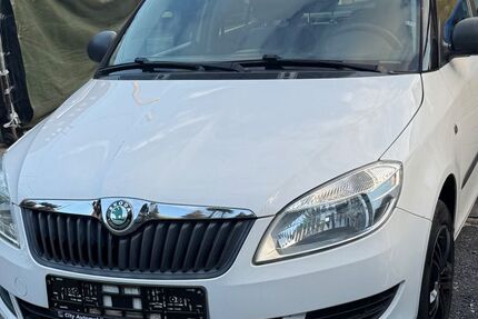 Skoda Fabia 84.257 km 6.440 &euro; Dortmund 44388