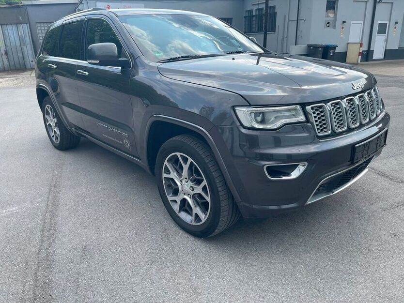 Grand Cherokee