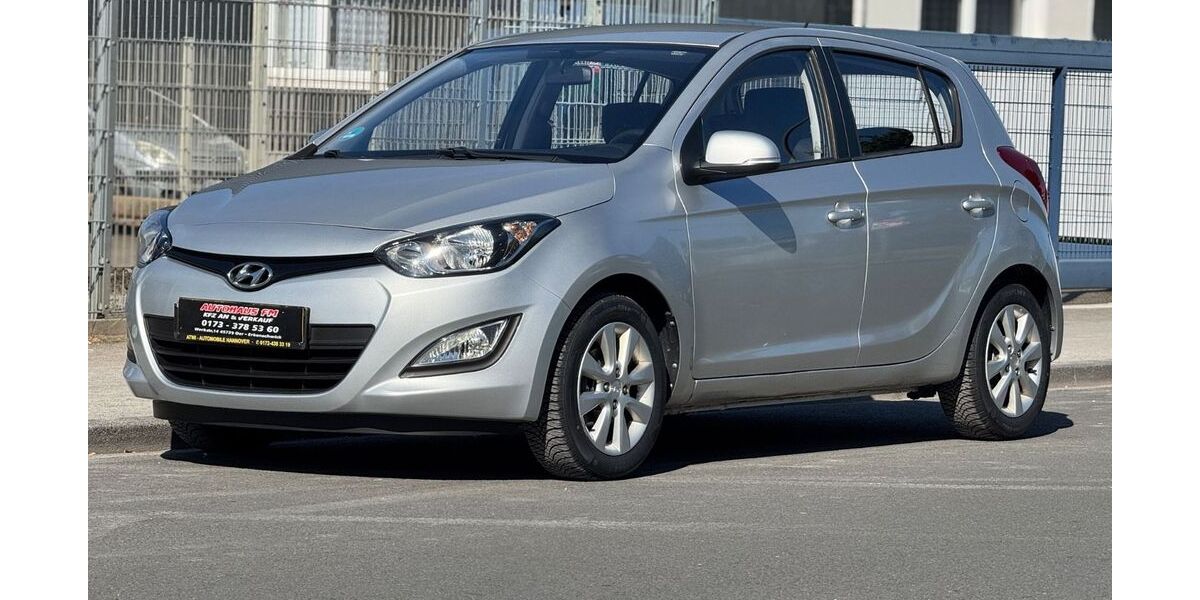 Hyundai i20 63.000 km 5.990 &euro; Oer-Erkenschwick 45739