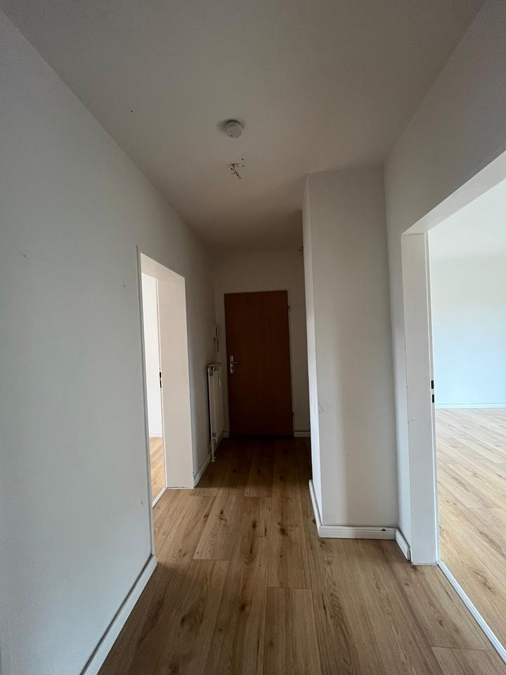 **RESERVIERTANFRAGENSTOP** Schöne 3-Zimmer Wohnung mit Balkon- Ideal für Paare! zimmer