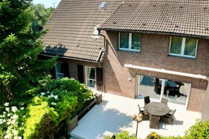 Einfamilienhaus mit Büro&Hallen direkt am Golfplatz PRIVATVERKAUF