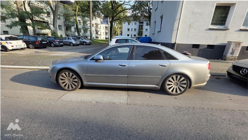 Audi A8 371.784 km 4.200 € Essen 45355