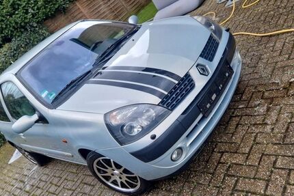 Renault Clio 201.700 km 1.250 &euro; Oberhausen 46149