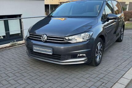 VW Touran 87.600 km 18.790 &euro; Dortmund 44265
