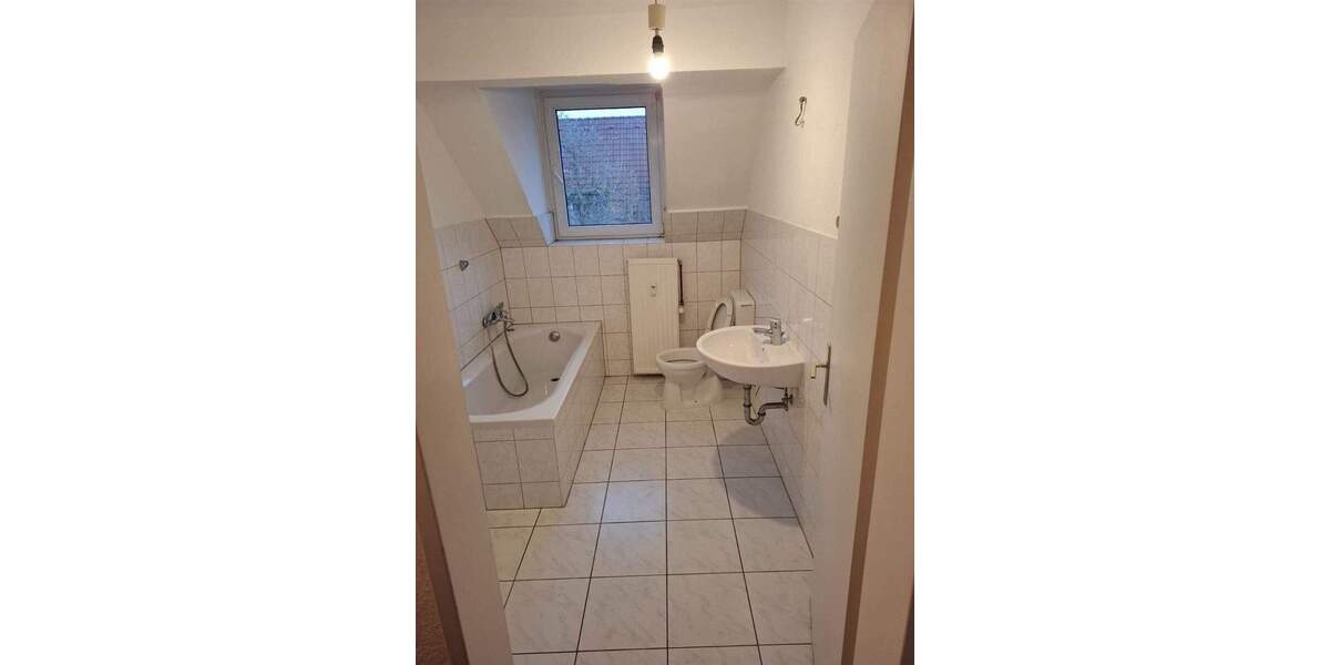 DG Wohnung sucht nette Miter 1 zimmer