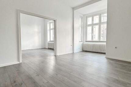 Nähe Klinikum: attraktive 83 m² 2-Zimmer-Altbauwohnung mit Balkon im Klinikviertel 2 zimmer