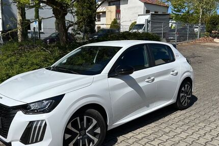 Peugeot 208 43.000 km 15.980 &euro; Dortmund 44269