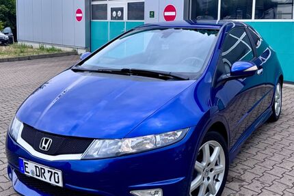 Honda Civic 192.000 km 5.800 &euro; Essen 45145