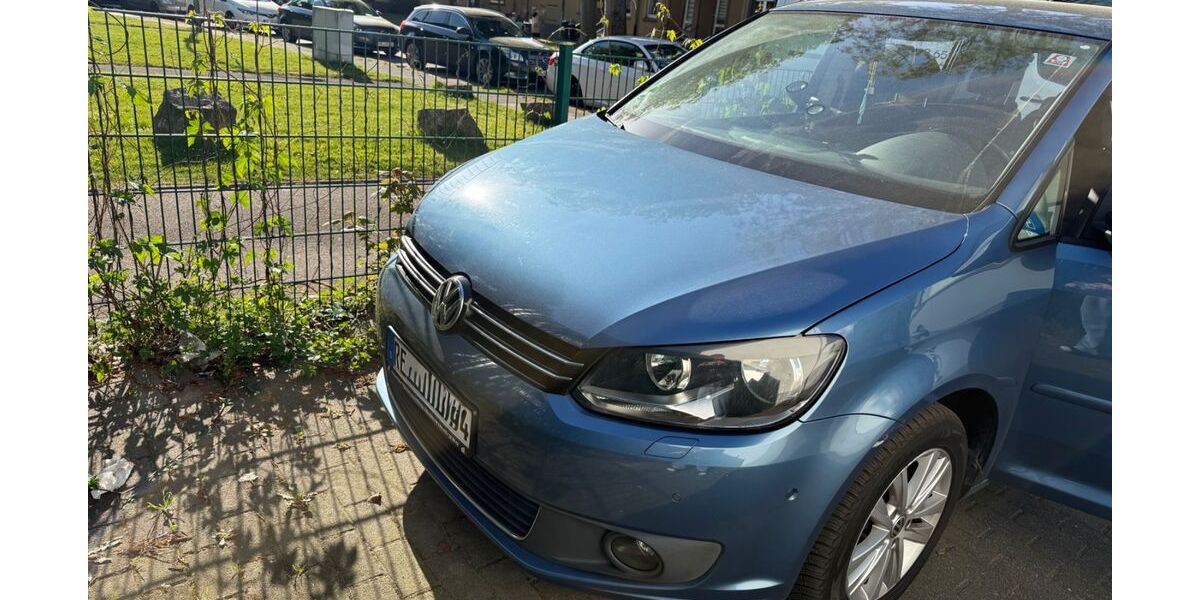 VW Touran 149.394 km 10.999 &euro; Marl 45772