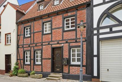 Haus Lünen - 5 Zimmer, 115 m&sup2;, 475.000&euro; | Angebot:27069207