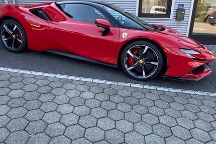 Ferrari SF90