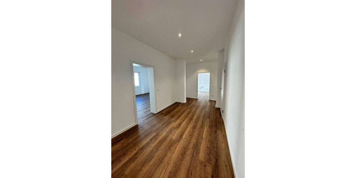 Etagenwohnung Recklinghausen Stadtmitte - 4 Zimmer, 133 m&sup2;, 1.300&euro; | Angebot:26027890