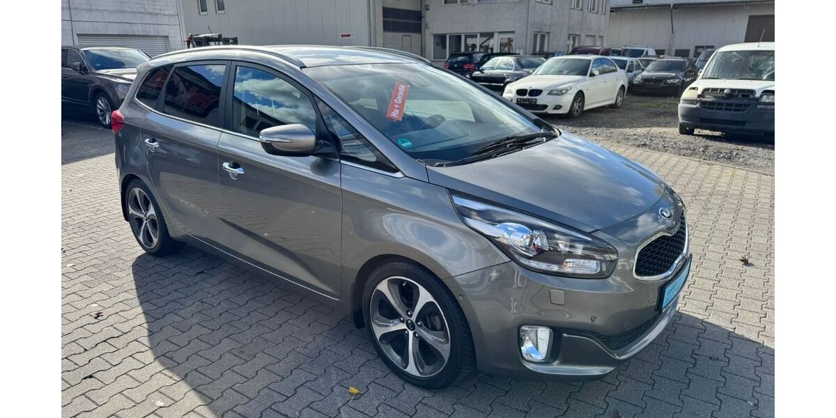 Kia Carens 82.000 km 11.800 &euro; Bottrop 46238