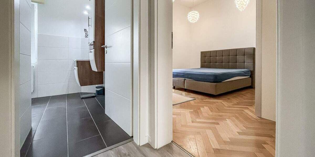 5,5 Zimmer - Terrasse - kernsaniert - inkl. Einbauküche - Stellplatz 5 zimmer