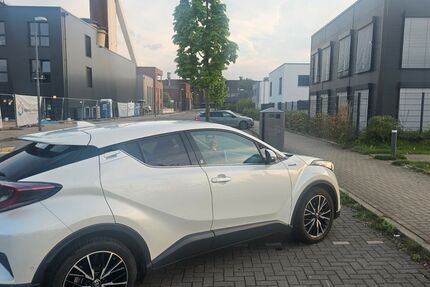 Toyota C-HR 86.500 km 18.400 &euro; Herten 45701
