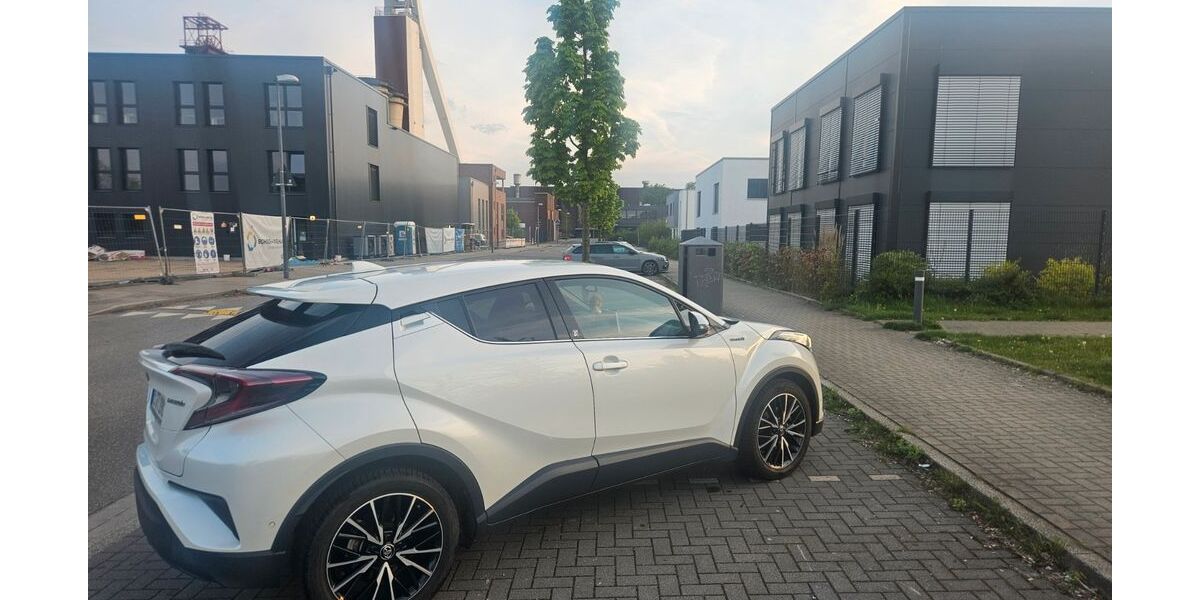 Toyota C-HR 86.500 km 18.400 &euro; Herten 45701
