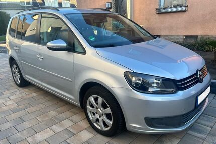 VW Touran 98.800 km 8.999 &euro; Herten 45701