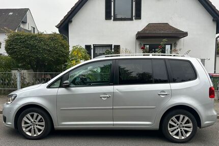 VW Touran 260.000 km 6.750 € OBERHAUSEN 46047