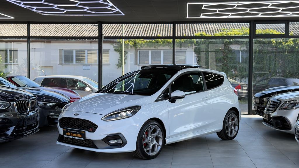 Ford Fiesta 18.401 km 19.850 &euro; Essen 45141