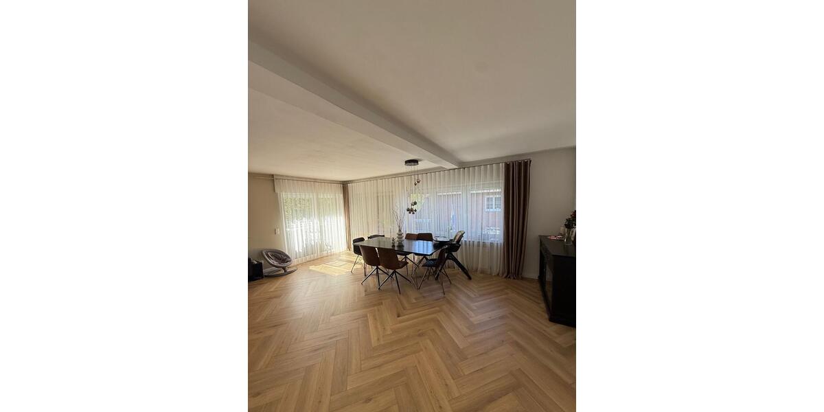Etagenwohnung Lünen Brambauer - 3 Zimmer, 96 m&sup2;, 1.370&euro; | Angebot:26169944