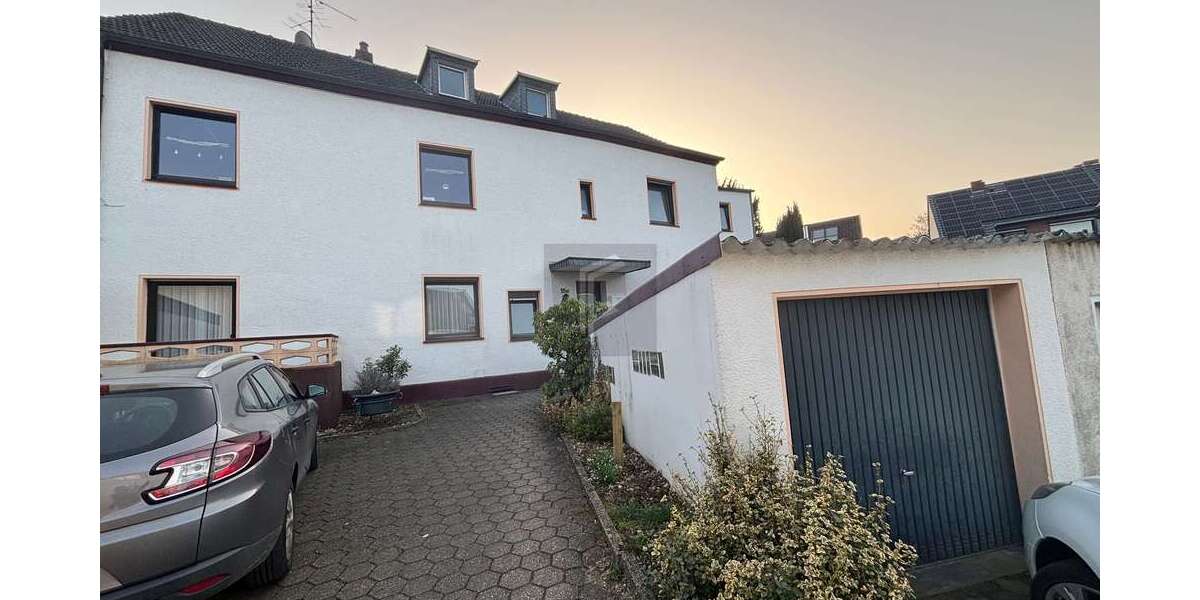 Einfamilienhaus Bochum Eppendorf - 11 Zimmer, 330 m&sup2;, 609.000&euro; | Angebot:26959899