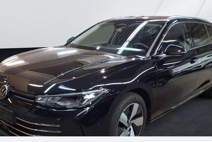 VW Passat Variant 25.986 km 32.650 € Recklinghausen 45663