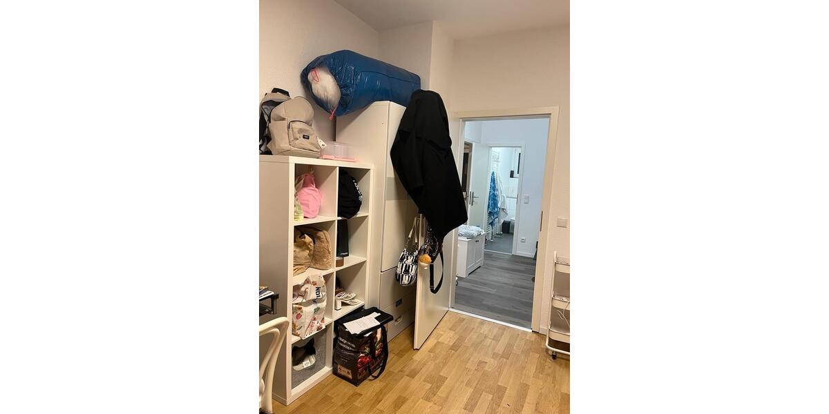 Erdgeschoßwohnung Essen Stadtbezirk VII - 4 Zimmer, 64 m&sup2;, 370&euro; | Angebot:26361256