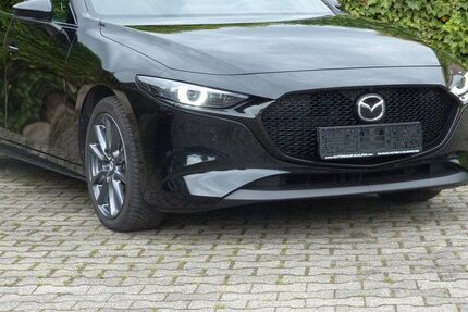 Mazda 3 8.000 km 27.900 &euro; Gelsenkirchen 45899