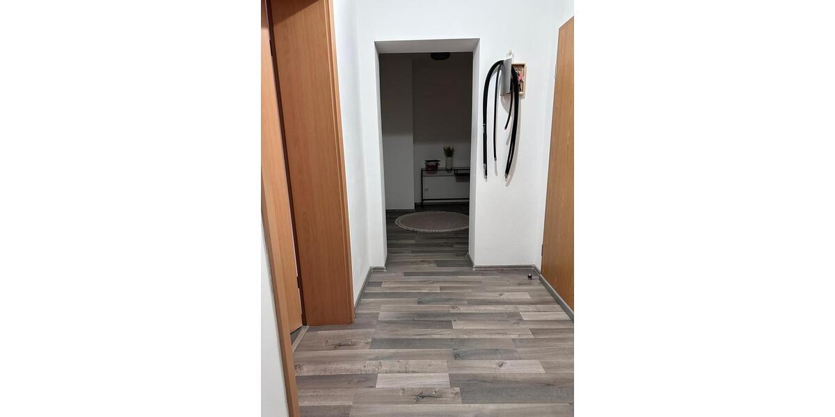 Dachgeschoßwohnung Gelsenkirchen Gelsenkirchen-Mitte - 3 Zimmer, 90 m&sup2;, 700&euro; | Angebot:24671223