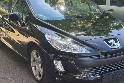 Peugeot 308 195.000 km 1.199 &euro; Essen 45326