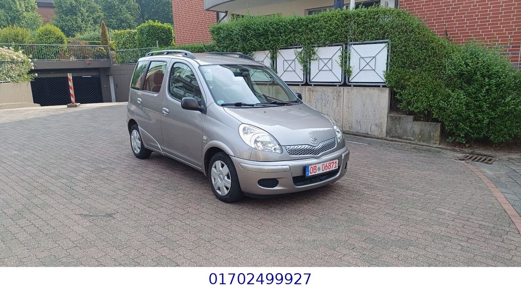Toyota Yaris 132.000 km 3.490 &euro; Oberhausen 46145