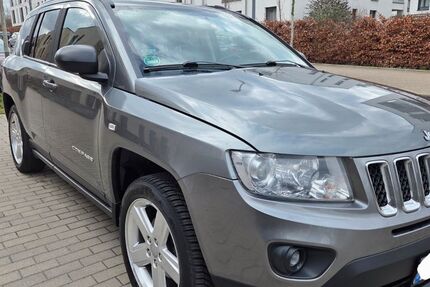 Jeep Compass 132.456 km 9.490 &euro; Dortmund 44263